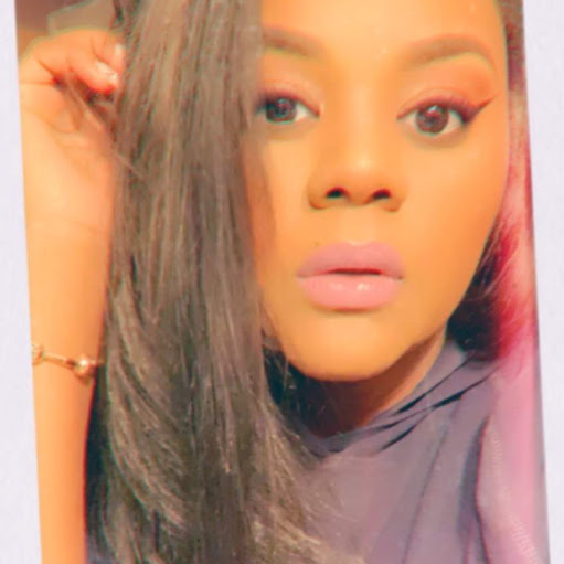 Cassandra Archer Photo 12