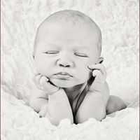 April Nicholson Photo 21