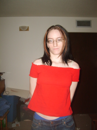 Rebekah Yates Photo 16