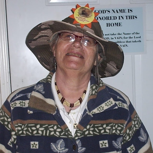 Linda Curran Photo 20