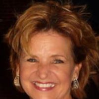 Stephanie Head Photo 27