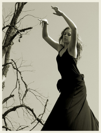Aimee Phillips Photo 22