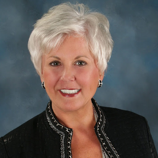 Linda Miles Photo 14