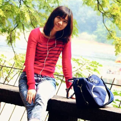 Fiona Huang Photo 21