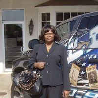 Anne Meadows Photo 22