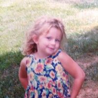 Michelle Schrader Photo 13