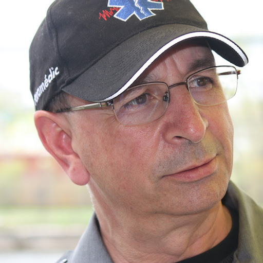 Robert Dion Photo 28