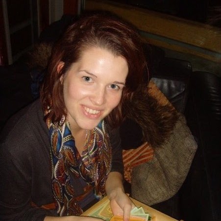 Laura Payne Photo 31