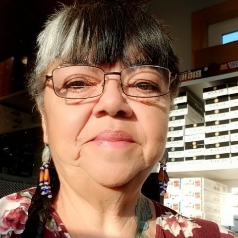 Dolores Davis Photo 13