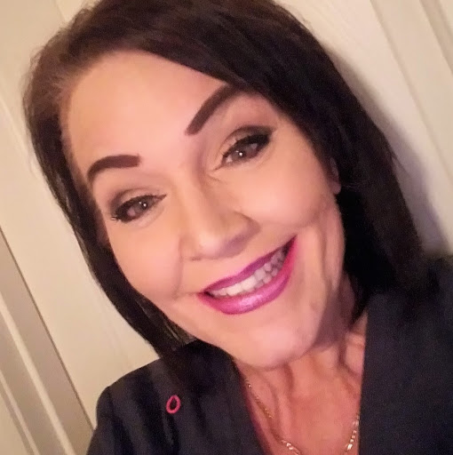 Suzanne Cooper Photo 36
