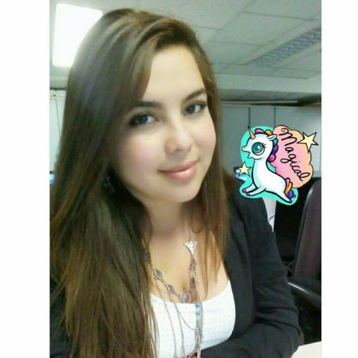 Yasmin Vargas Photo 10