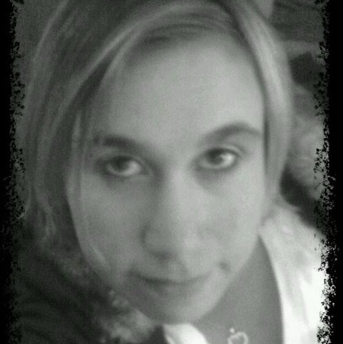 Alicia Bradshaw Photo 7
