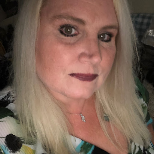 Christine Coats Photo 3