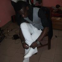 Frank Devlin Photo 17