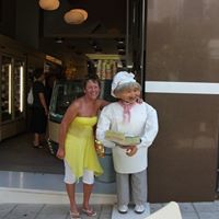 Angela Kenyon Photo 22