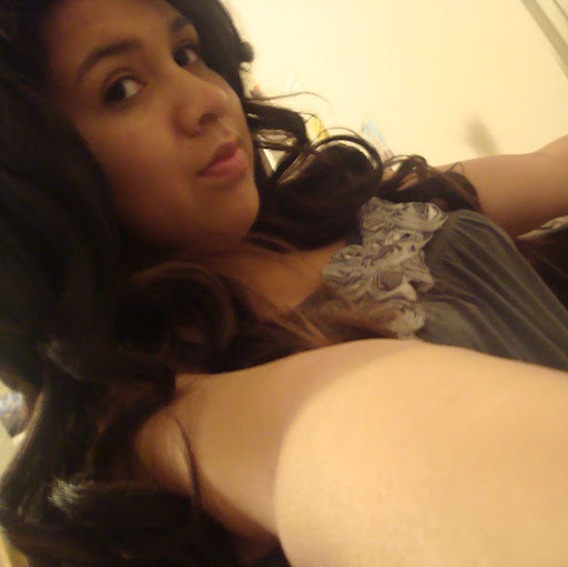 Ana Villanueva Photo 4