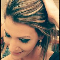 Leslie Barros Photo 13