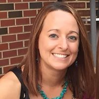 Alison Robbins Photo 8