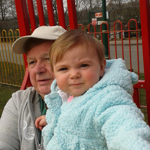 Paula Edwards Photo 12