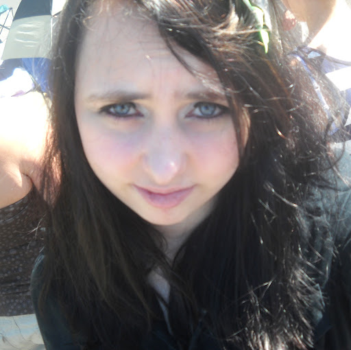 Hannah Rogers Photo 18