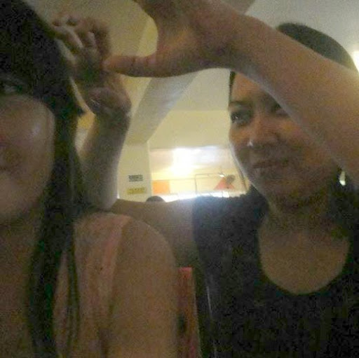 Julie Valencia Photo 14