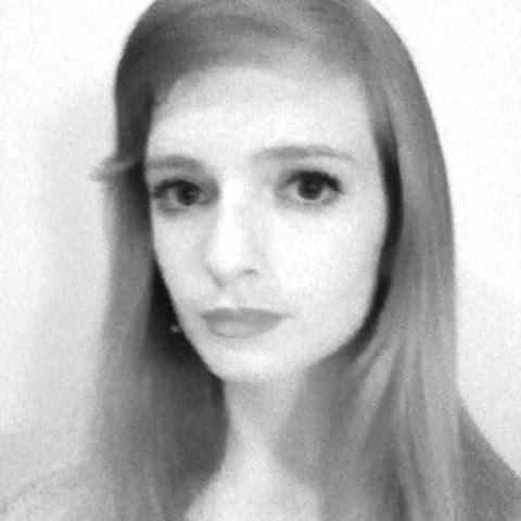 Alexandra Bell Photo 23