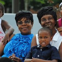 Gloria Sinclair Photo 19