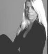 Victoria Martin Photo 9