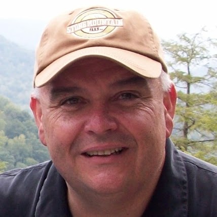 Tony Holcomb Photo 8