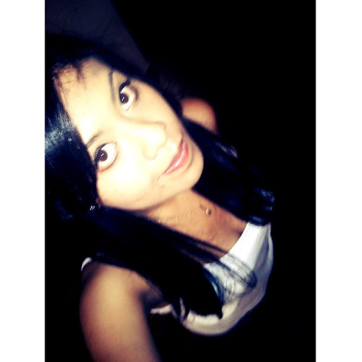Cynthia Valencia Photo 13