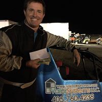 Miles Gordon Photo 34