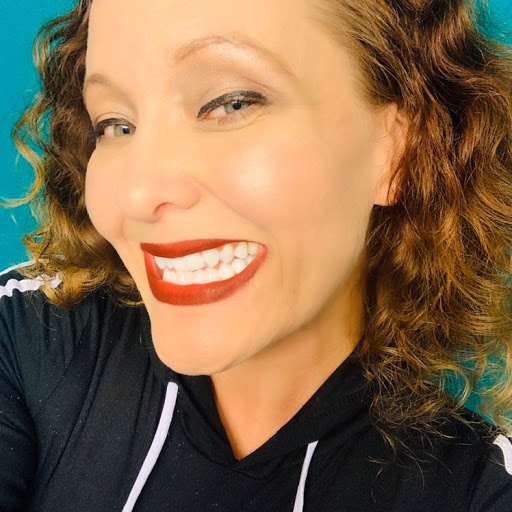 Victoria Wells Photo 38