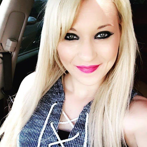 Stephanie Pike Photo 10