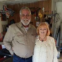 Ellen Robbins Photo 16