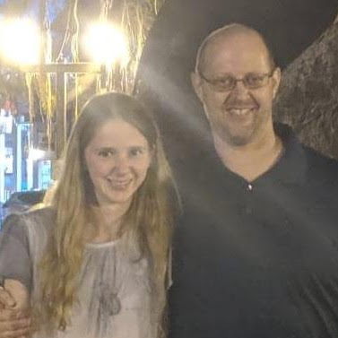 Julie Hynes Photo 10