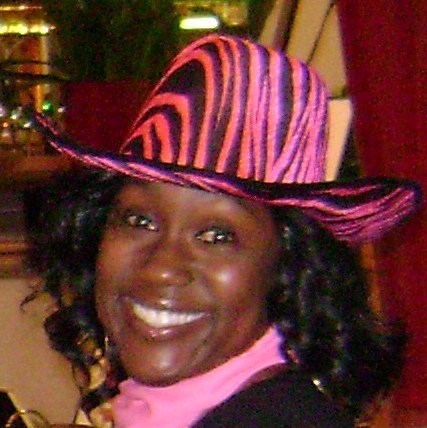 Lisa Sanders Photo 14