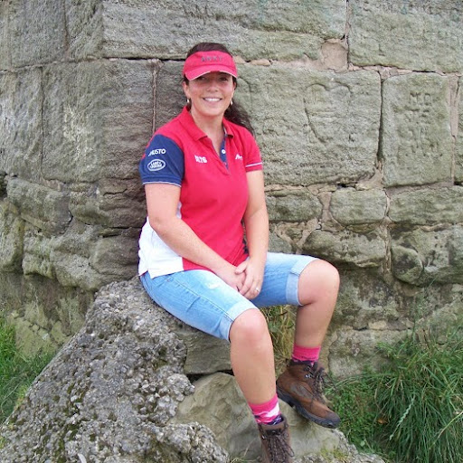 Vicky Morris Photo 9