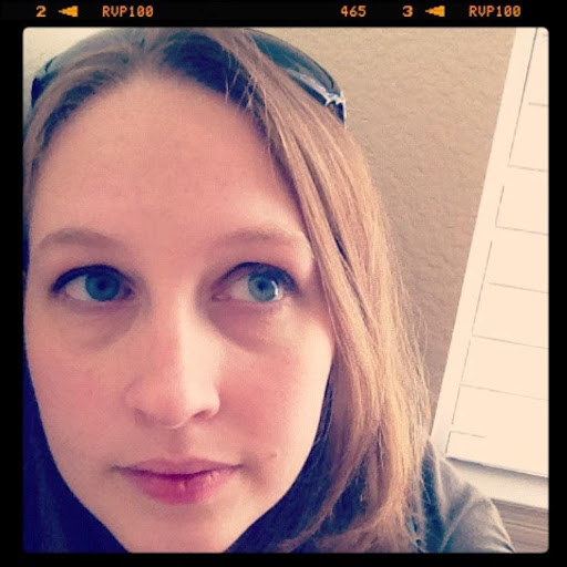 Kelly Russell Photo 13