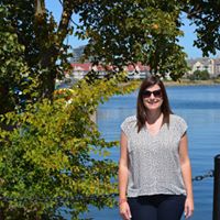 Jennifer Nesbitt Photo 3