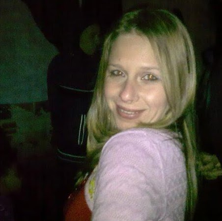 Daniela Beck Photo 12