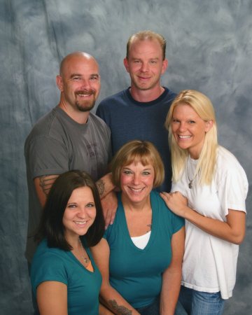 Julie Gifford Photo 22