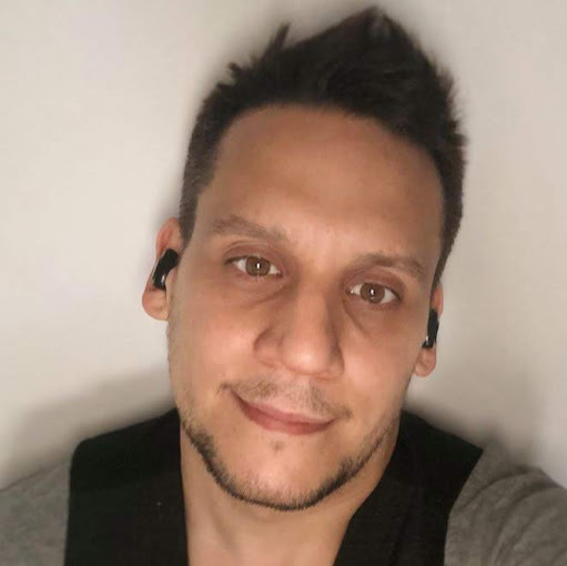 Enrique Roman Photo 17