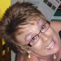 Sandra Hills Photo 32