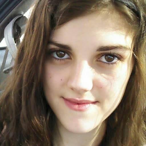 April Lowery Photo 37