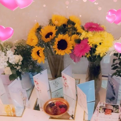 Gillian Scott Photo 26