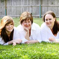 Heidi Andrews Photo 19