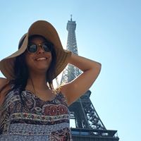 Simone Burns Photo 14