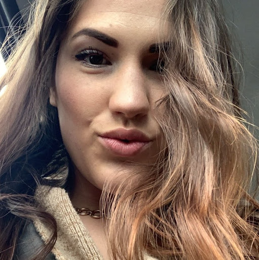 Emma Fowler Photo 29