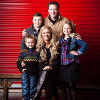 Lindsay Wright Photo 27