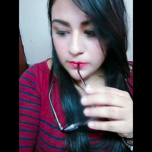Mirna Argueta Photo 6